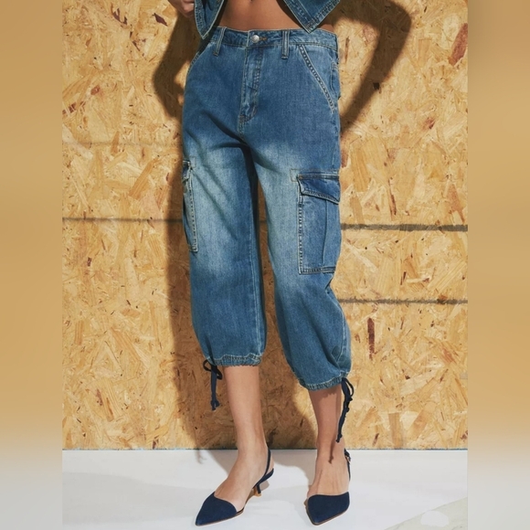 GUESS ORIGINALS Women's Denim Cargo Capri Pant, Tinted Denim, Size 26 - Picture 5 of 15